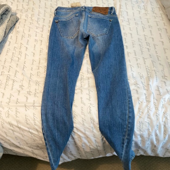 Low Waisted Denim Jeans - Picture 2 of 2